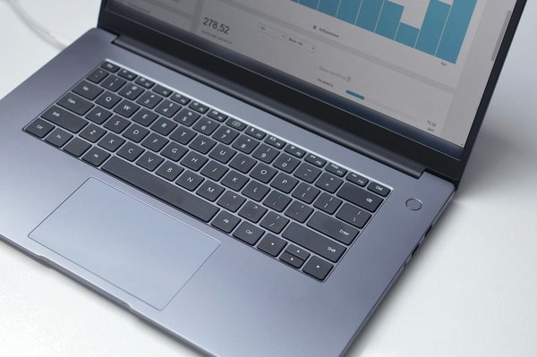 Formation à l'ia : guider chaque profil vers les compétences de demain